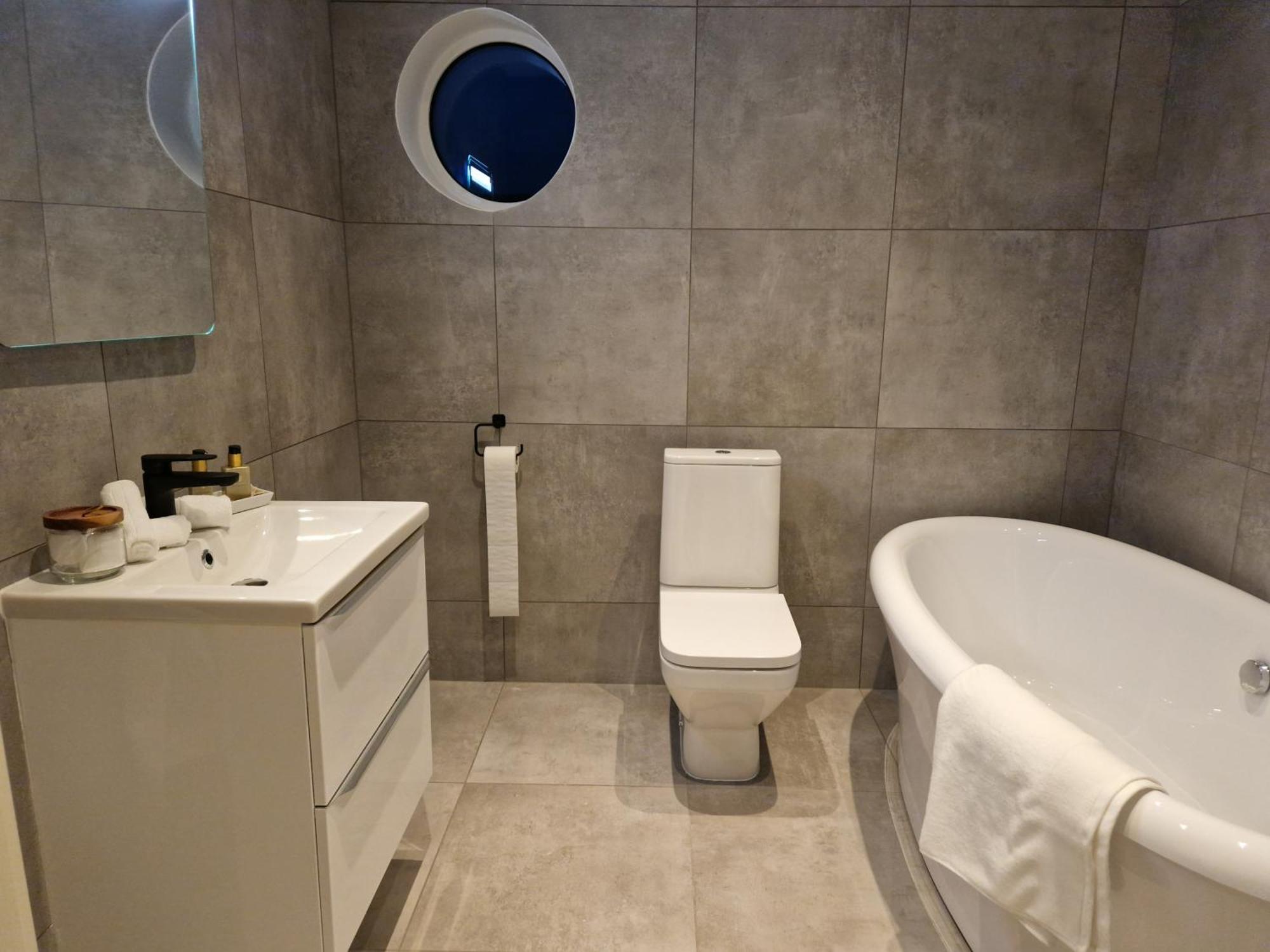 Lorans Apartment Perstorp ภายนอก รูปภาพ